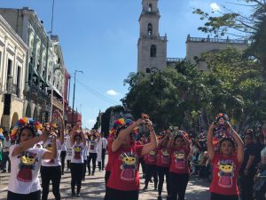 Prepa 10 Caucel en el desfile civico del 20 de Nov.