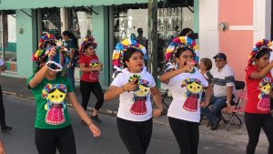 Prepa 10 Caucel en el desfile civico del 20 de Nov.